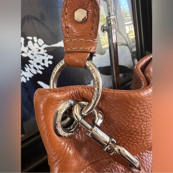 Marc By Marc Jacobs Classic Q Hillier Hobo Shoulder Bag - Picture 4 of 12